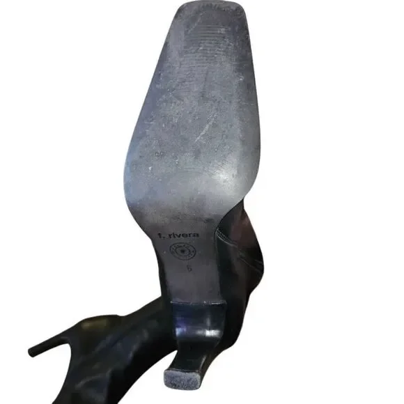 Elegant Black Ankle Boots - Picture 11 of 13